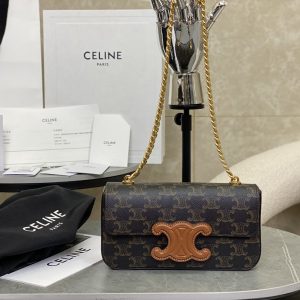 Celine Triomphe Shoulder Bag - Exakt Replika I Spegelkvalitet Med Äkta Läder 1101611528 - front view | Celine